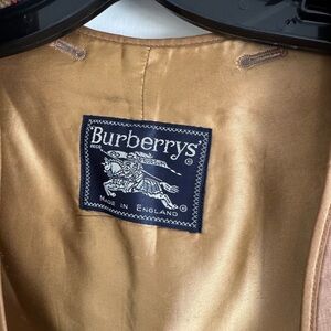 Burberry Camel Trench Coat Lining